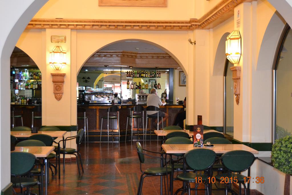 Hotel Poniente Мораледа-де-Сафайона Экстерьер фото