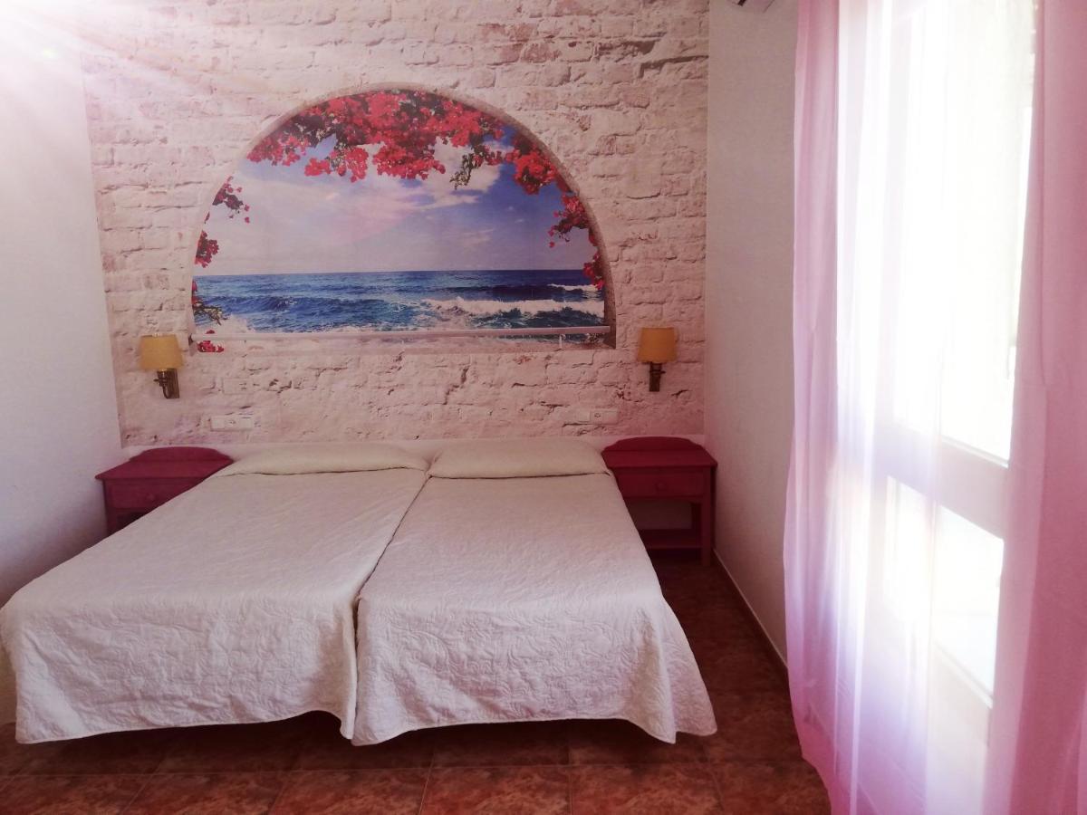 Hotel Poniente Мораледа-де-Сафайона Экстерьер фото